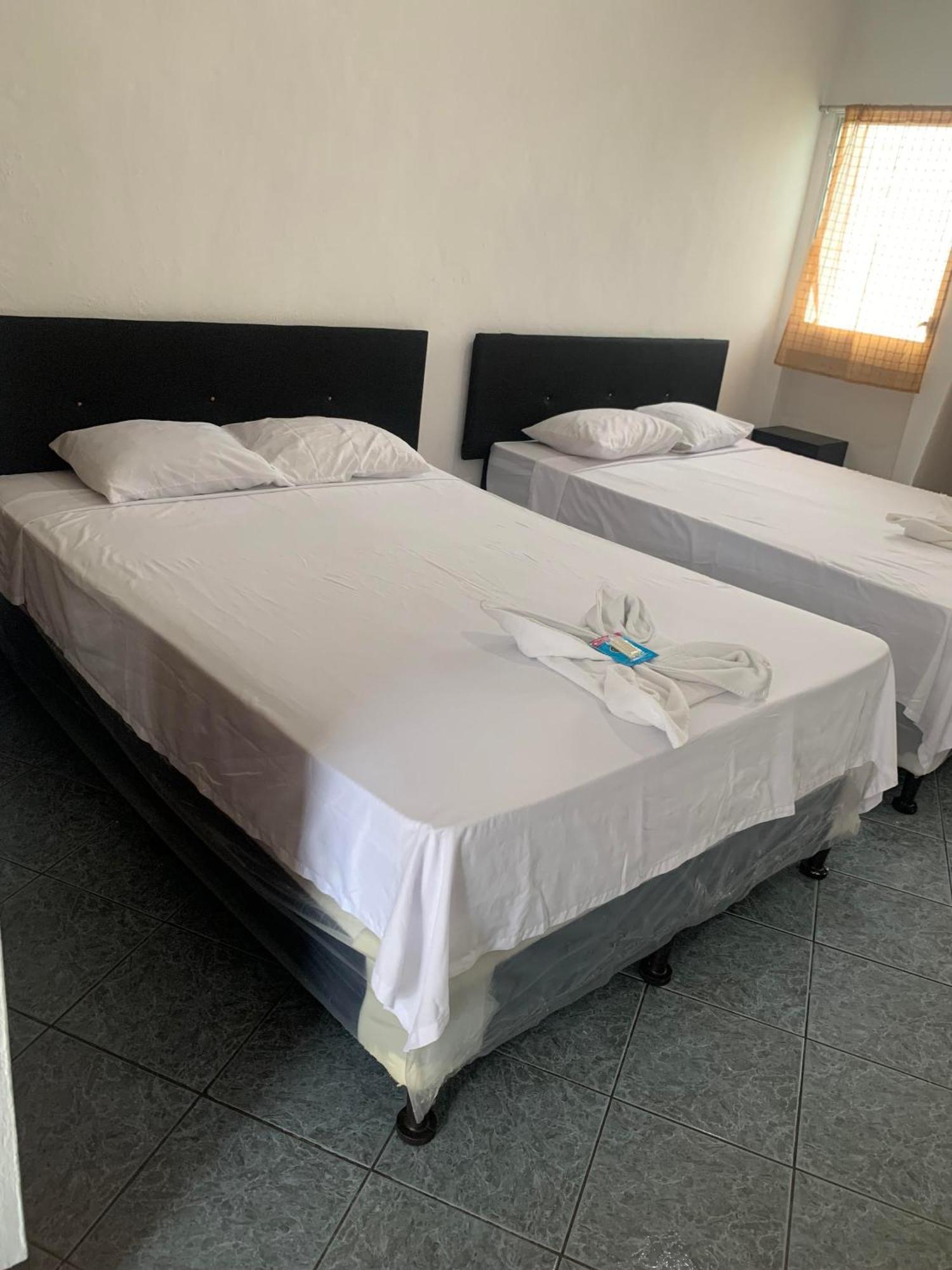 Hotel Aurora Flores Extérieur photo
